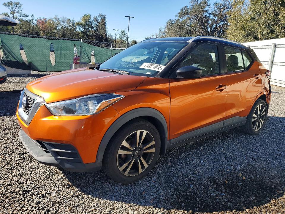 2018 NISSAN KICKS S — VIN 3N1CP5CU3JL544438