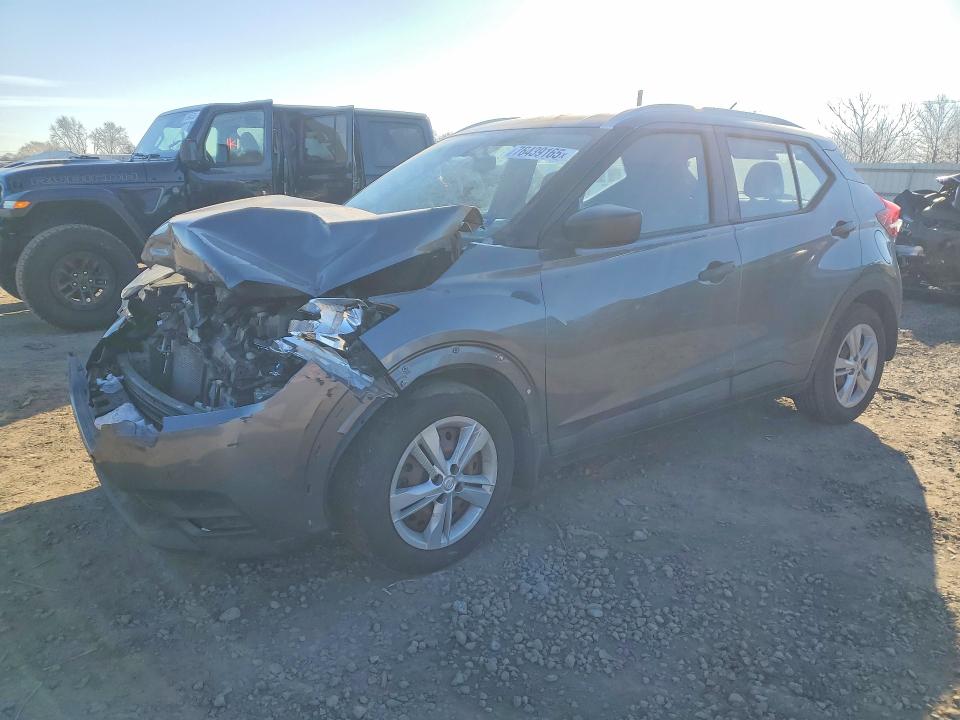 2018 NISSAN KICKS S — VIN 3N1CP5CU6JL500482