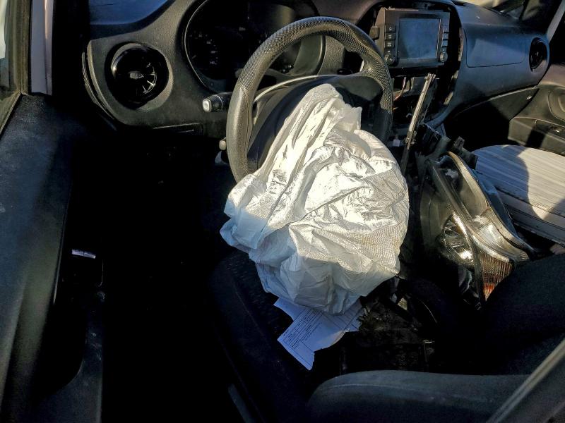 W1YV0BEYXM3824605