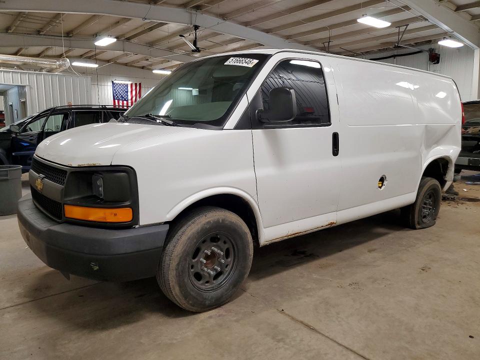 2015 CHEVROLET EXPRESS G2500 — VIN 1GCWGFCG1F1143107