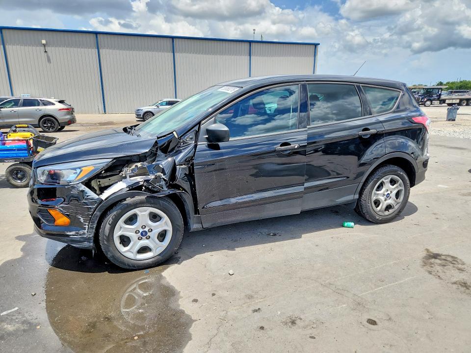 2018 FORD ESCAPE — VIN 1FMCU0F75JUB36894