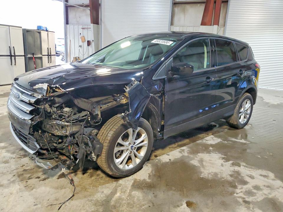2017 FORD ESCAPE — VIN 1FMCU9GD0HUC92327