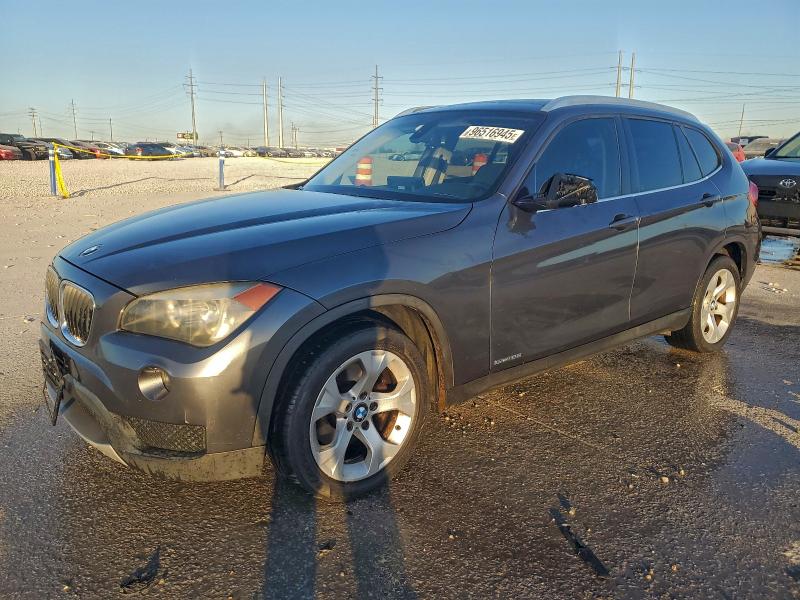 2013 BMW X1 SDRIVE2 — VIN WBAVM1C54DVW45599
