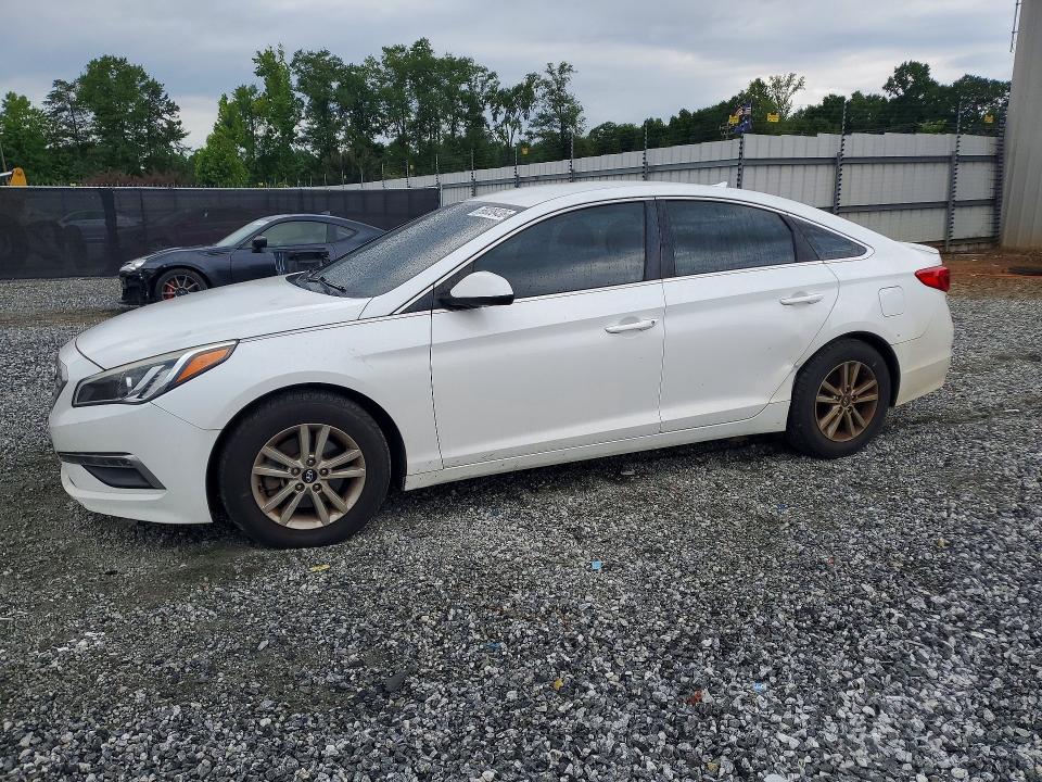 2015 HYUNDAI SONATA — VIN 5NPE24AF6FH038029