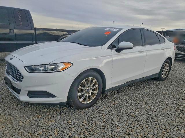 2015 FORD FUSION S — VIN 3FA6P0G77FR153093