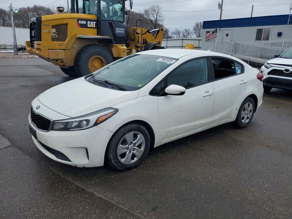 2017 KIA FORTE — VIN 3KPFK4A7XHE094012