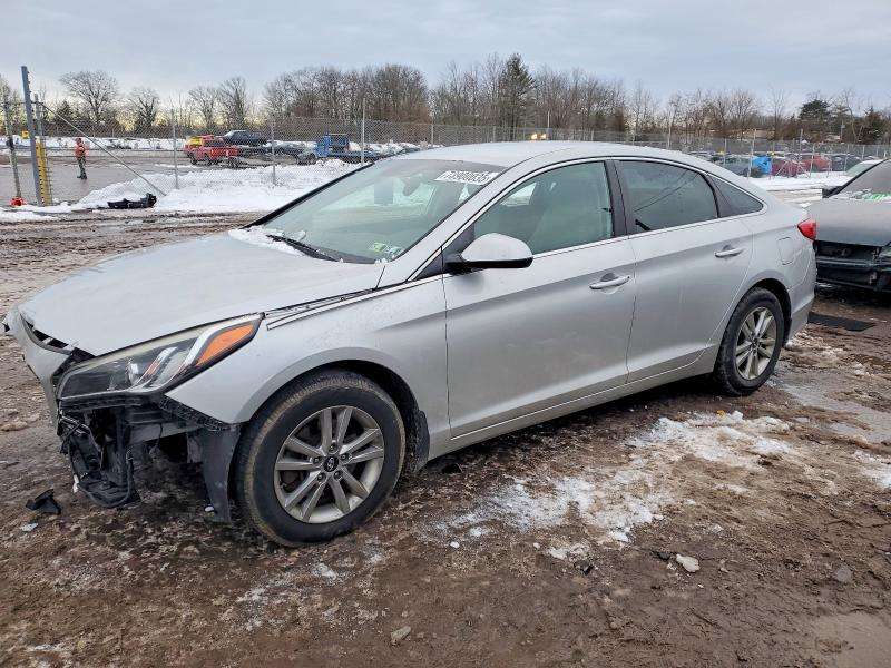 2016 HYUNDAI SONATA SE — VIN 5NPE24AF4GH381780
