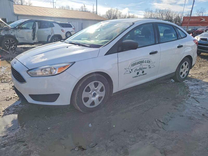 2018 FORD FOCUS S — VIN 1FADP3E22JL266652