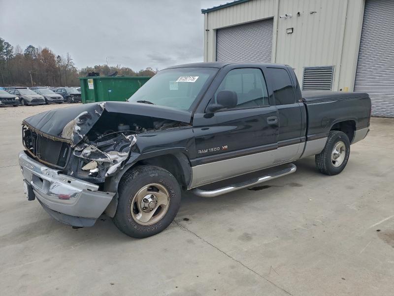1999 DODGE RAM 1500 — VIN 1B7HC13ZXXJ557917