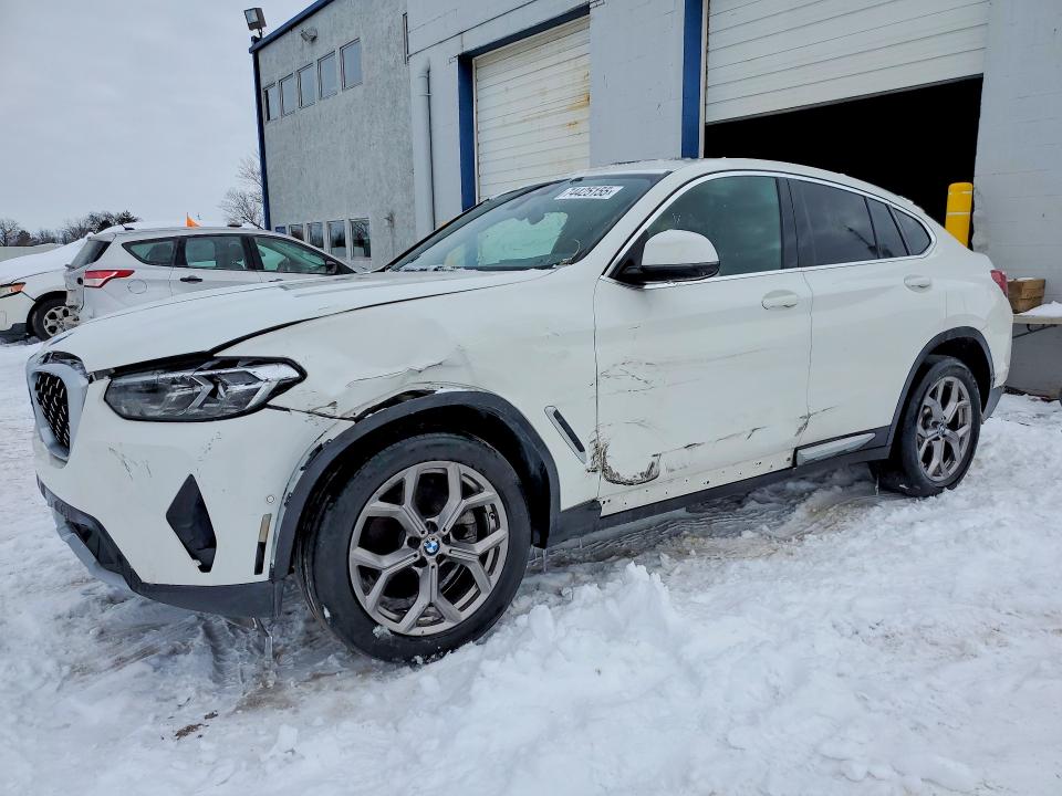 2022 BMW X4 XDRIVE3 — VIN 5UX33DT02N9K81856