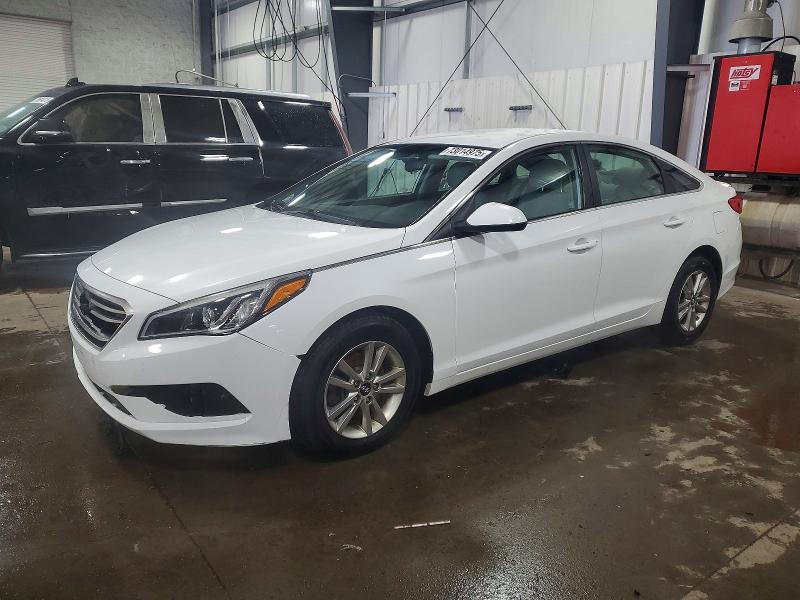 2015 HYUNDAI SONATA SE — VIN 5NPE24AF5FH025580