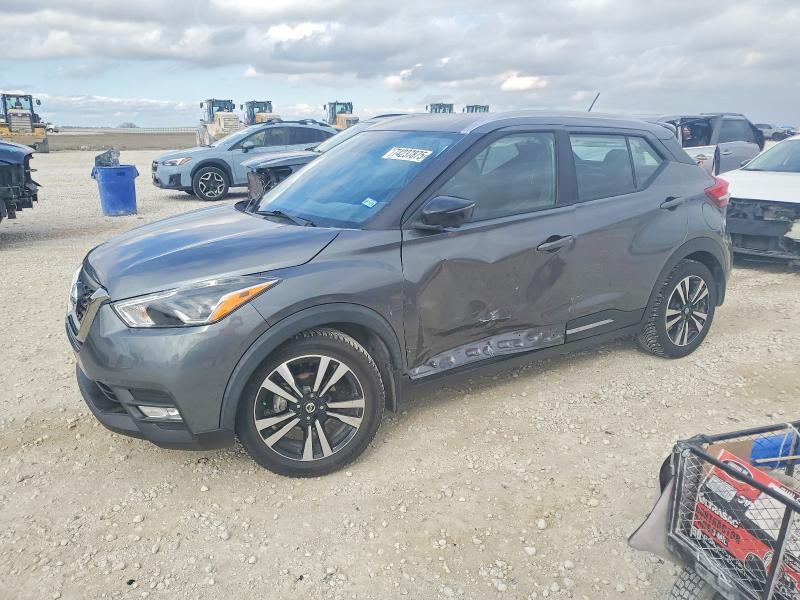 2019 NISSAN KICKS S — VIN 3N1CP5CU6KL568525
