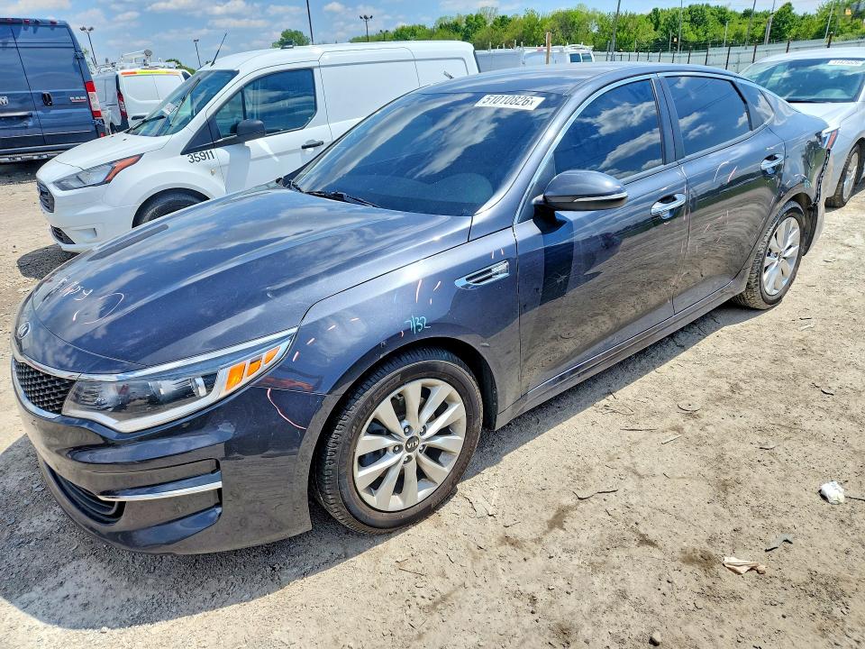 2017 KIA OPTIMA — VIN 5XXGT4L39HG155885