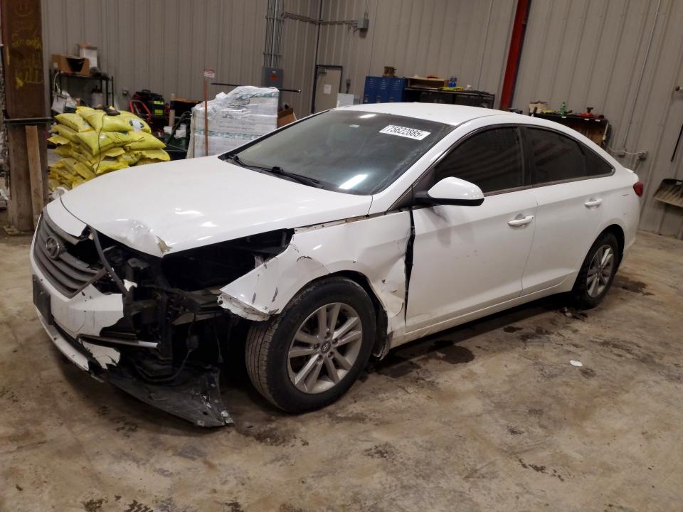 2015 HYUNDAI SONATA SE — VIN 5NPE24AF5FH152202