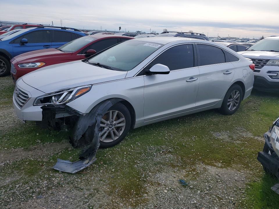 2017 HYUNDAI SONATA SE — VIN 5NPE24AF1HH495740