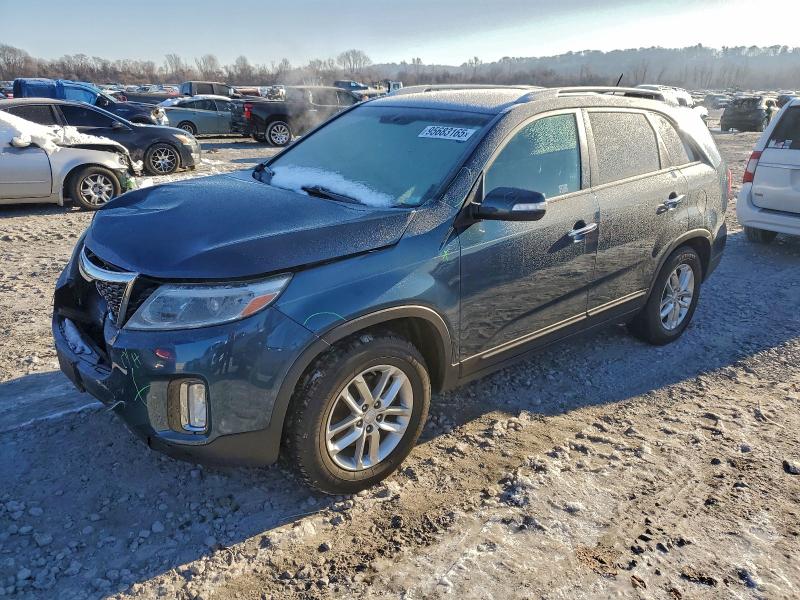 2015 KIA SORENTO LX — VIN 5XYKT4A70FG584079