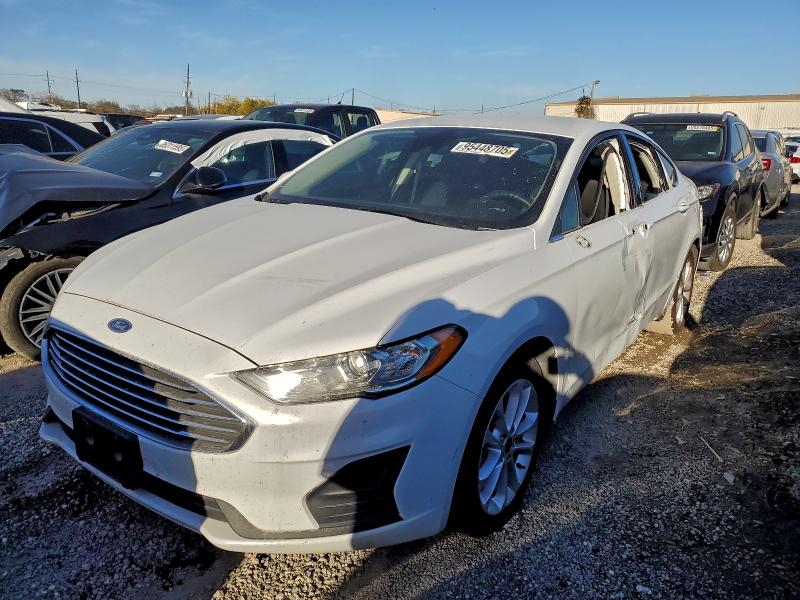 2019 FORD FUSION SE — VIN 3FA6P0LU4KR262018