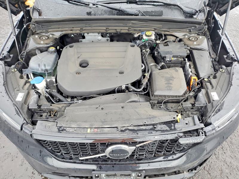 YV4L12UX0P2099055