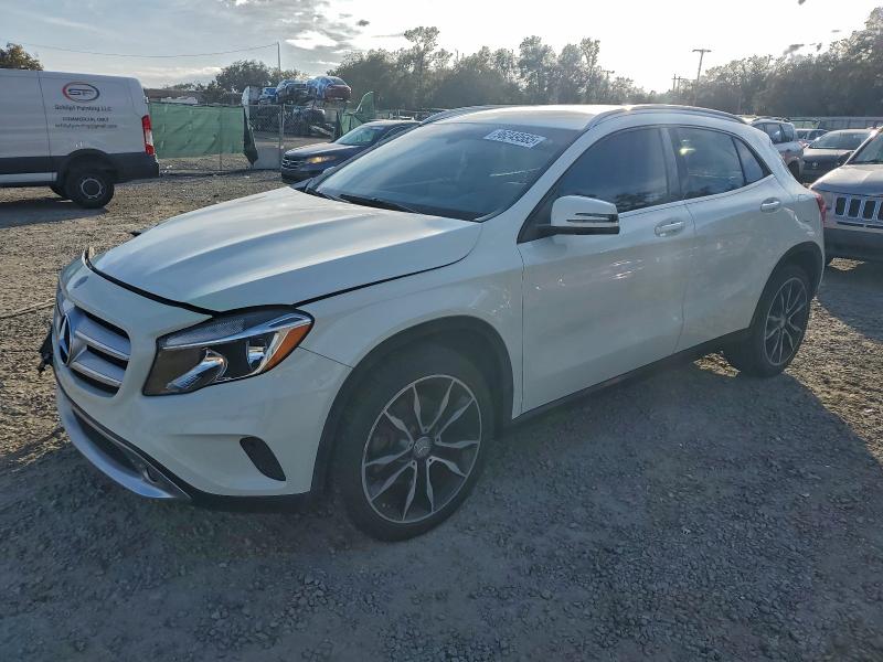 2016 MERCEDES-BENZ GLA 250 4M — VIN WDCTG4GB8GJ236840