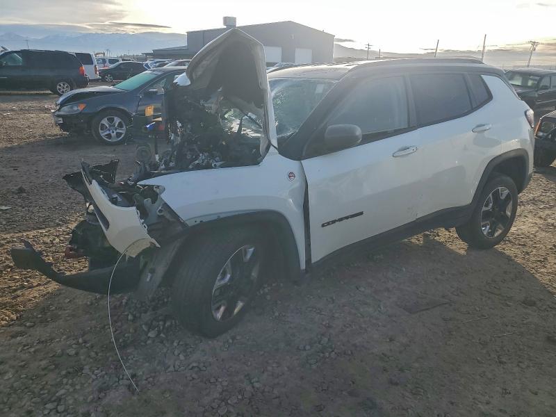 2018 JEEP COMPASS TR — VIN 3C4NJDDB5JT231261