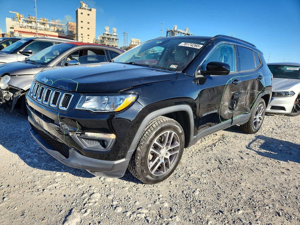 2018 JEEP COMPASS LA — VIN 3C4NJCBB4JT486867