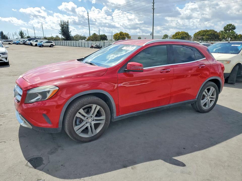 2015 MERCEDES-BENZ GLA 250 — VIN WDCTG4EB2FJ132829