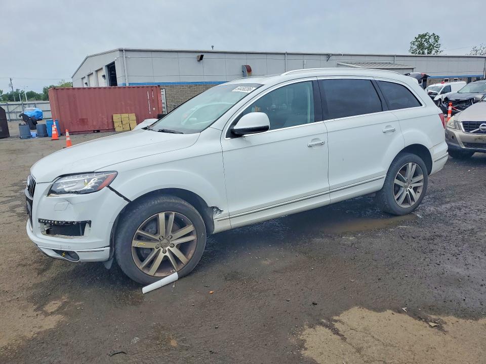 2015 AUDI Q7 — VIN WA1LGAFE8FD012877