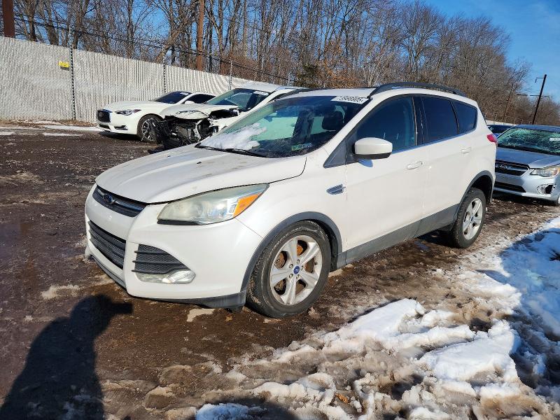 2016 FORD ESCAPE SE — VIN 1FMCU9GXXGUB28253