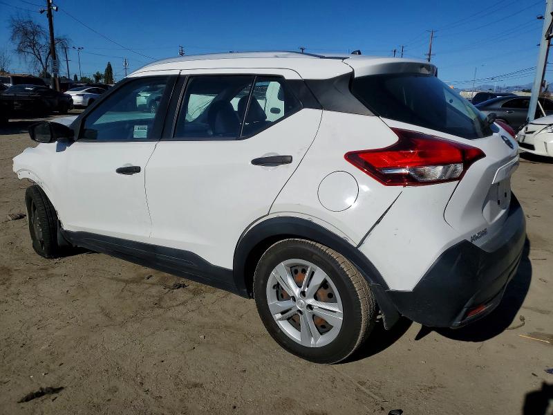 2018 NISSAN KICKS S — VIN 3N1CP5CUXJL536000