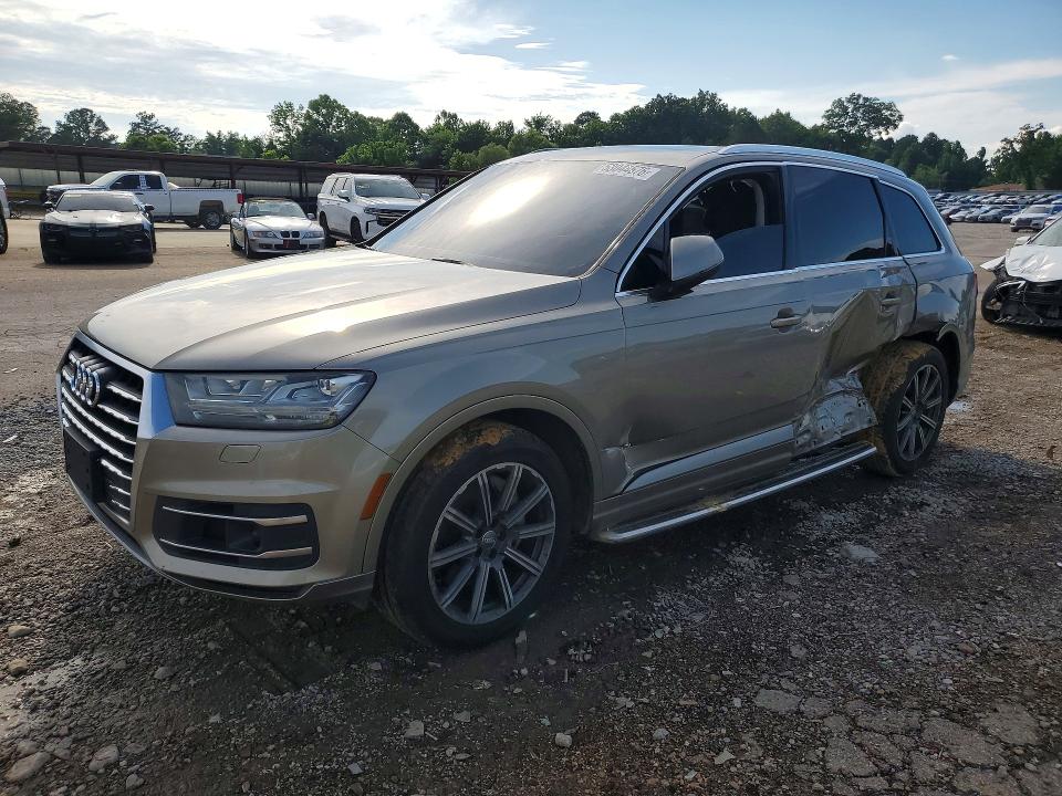 2017 AUDI Q7 — VIN WA1VAAF70HD019059