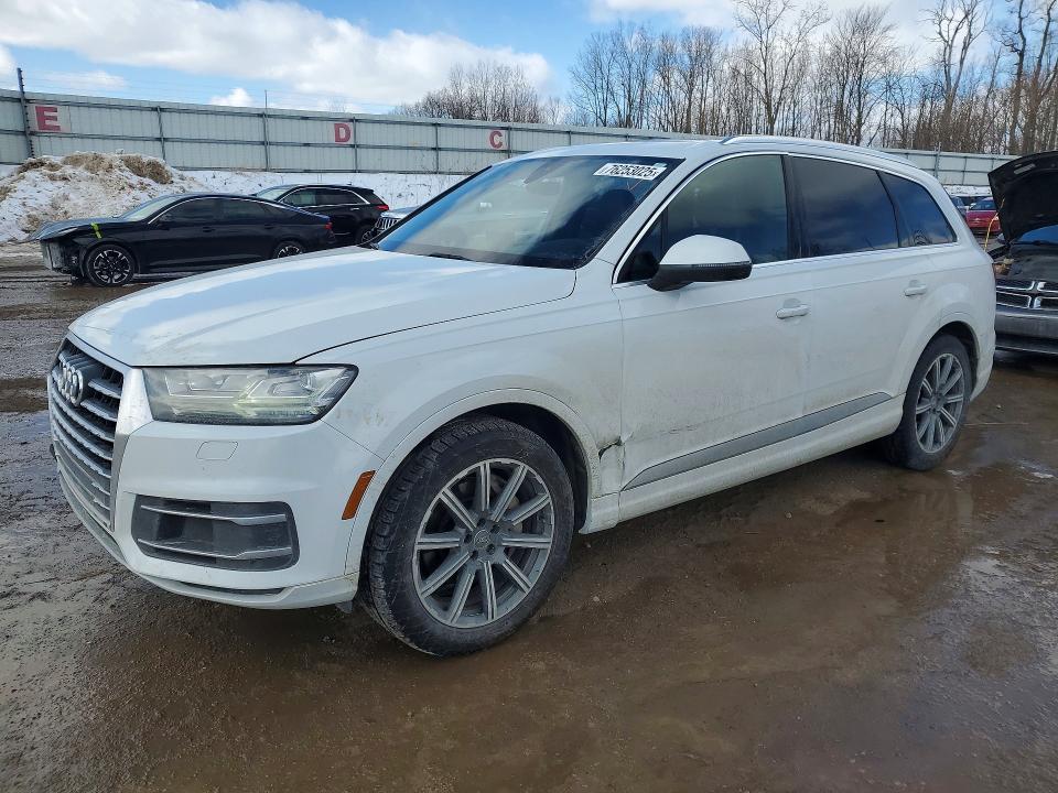 2017 AUDI Q7 — VIN WA1LHAF75HD038385