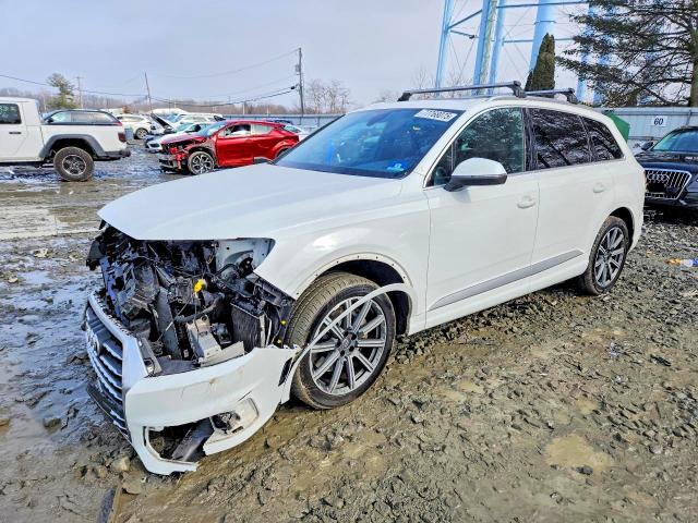 2017 AUDI Q7 — VIN WA1LAAF79HD032481