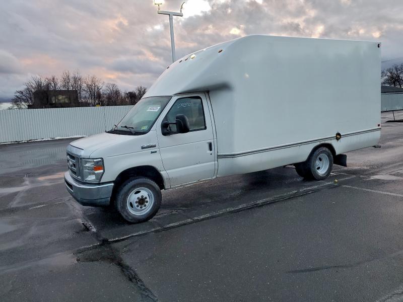 2015 FORD E350 — VIN 1FDWE3FL8FDA02574