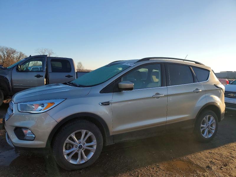 2018 FORD ESCAPE SE — VIN 1FMCU9GD3JUD50968