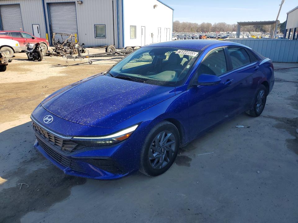 2024 HYUNDAI ELANTRA SE — VIN KMHLM4DG7RU819797