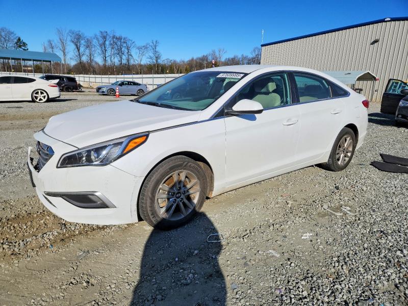 2017 HYUNDAI SONATA SE — VIN 5NPE24AF6HH486175