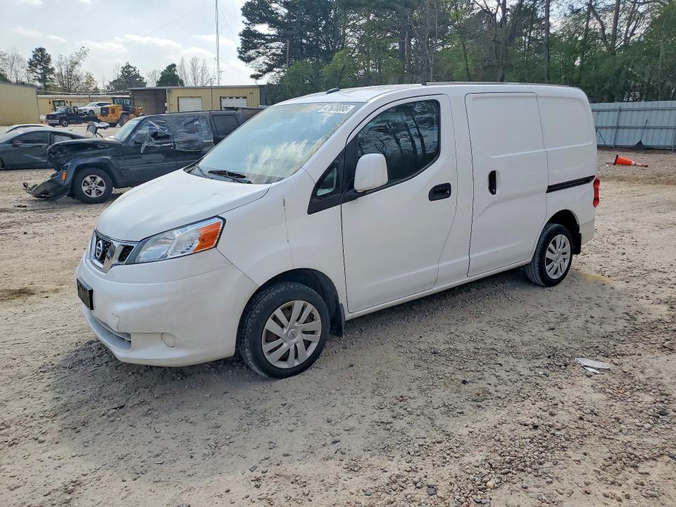 2015 NISSAN NV200 — VIN 3N6CM0KN5FK720385