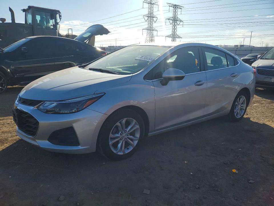 2019 CHEVROLET CRUZE — VIN 1G1BE5SM8K7142980