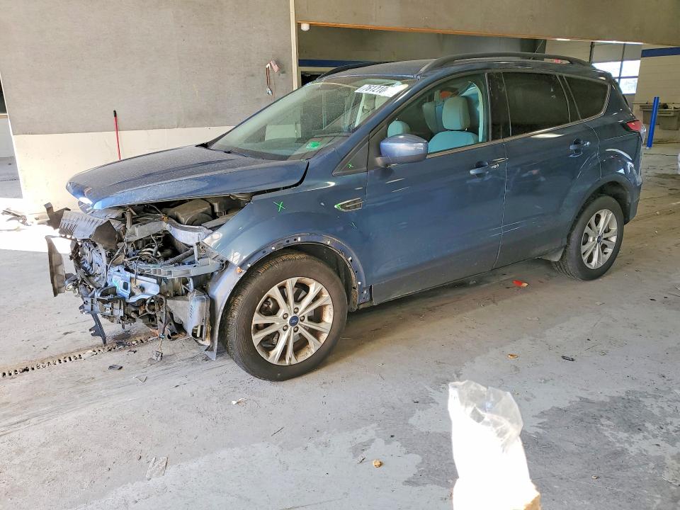 2018 FORD ESCAPE SE — VIN 1FMCU9GDXJUA72991
