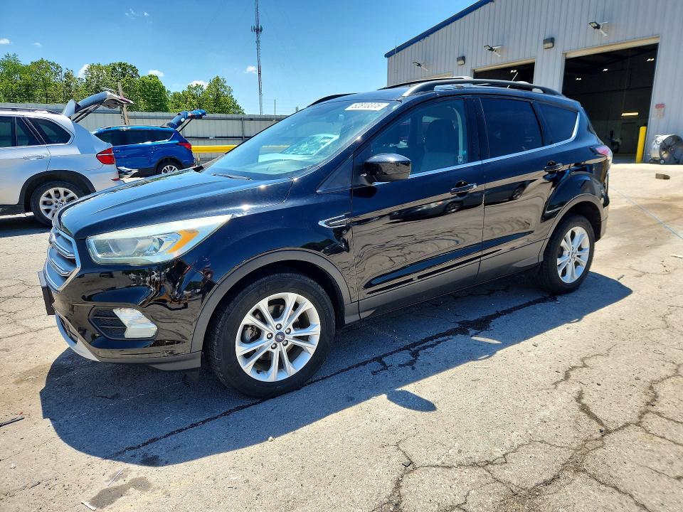 2017 FORD ESCAPE — VIN 1FMCU0GDXHUB77908