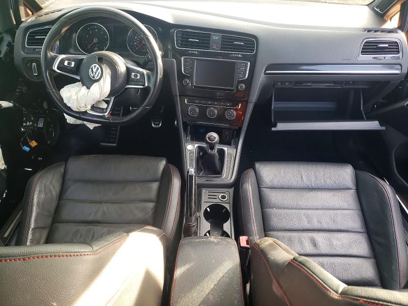 3VW547AUXHM008231