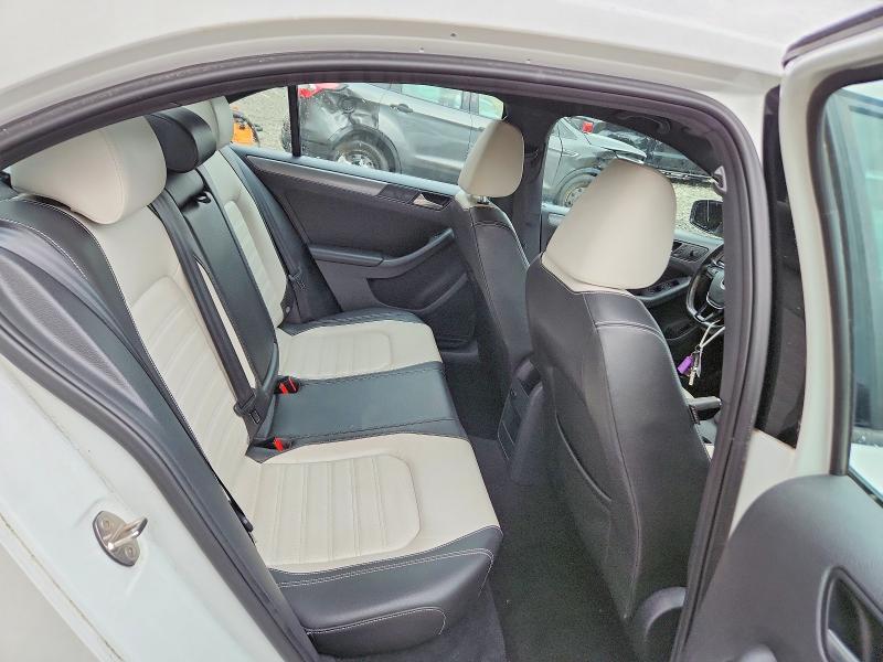 3VWD17AJ8GM223812