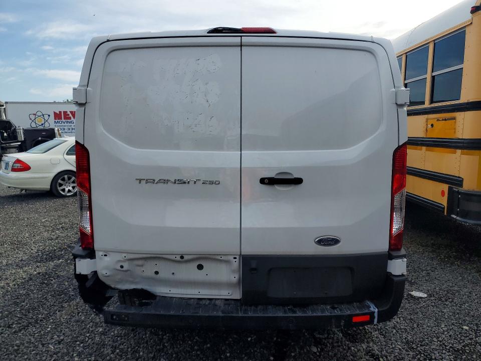 1FTBR1Y88SKB17573