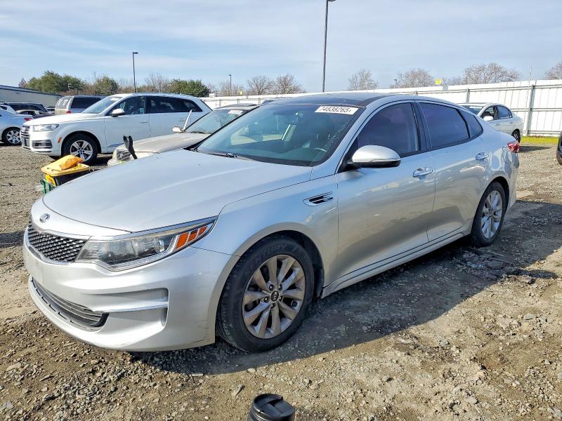 2018 KIA OPTIMA EX — VIN 5XXGU4L31JG206007