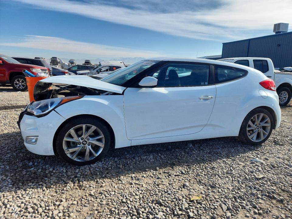2017 HYUNDAI VELOSTER — VIN KMHTC6AD4HU312556
