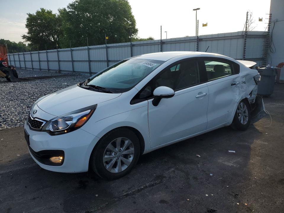 2015 KIA RIO — VIN KNADN4A3XF6460000