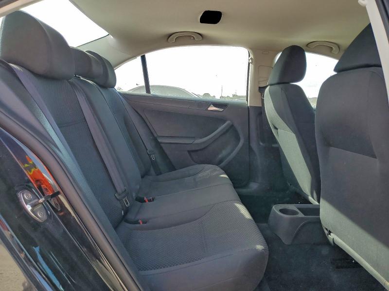 3VW2K7AJ5DM225680