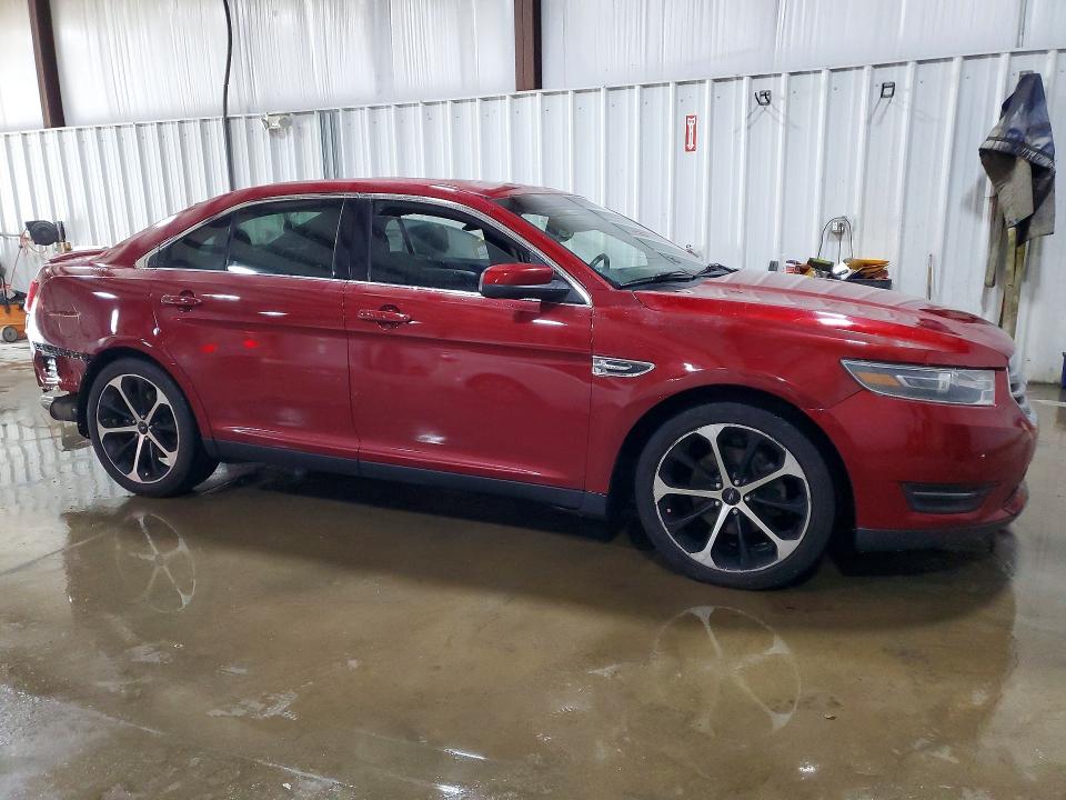 1FAHP2E82FG105542