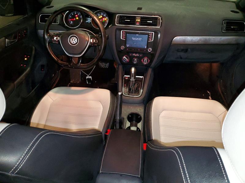 3VWD17AJ8GM221235
