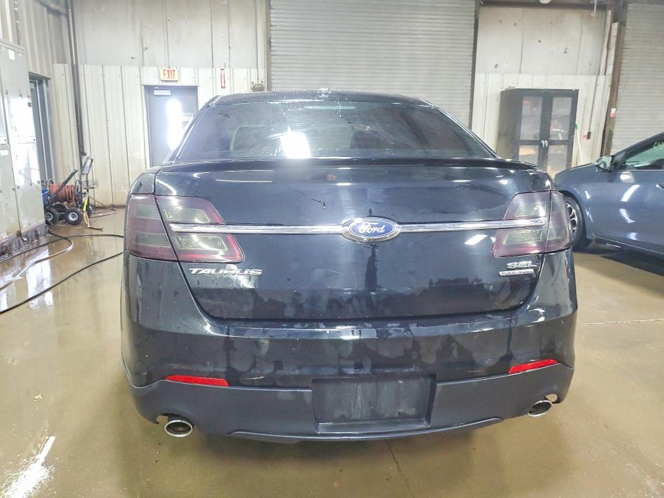 1FAHP2E84HG139940
